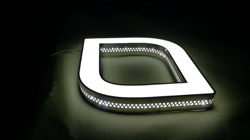 不銹鋼包邊字_門頭不銹鋼包邊字價(jià)格_亞克力不銹鋼包邊發(fā)光字